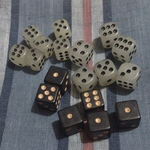 Black and White Dice Set Glow In The Dark